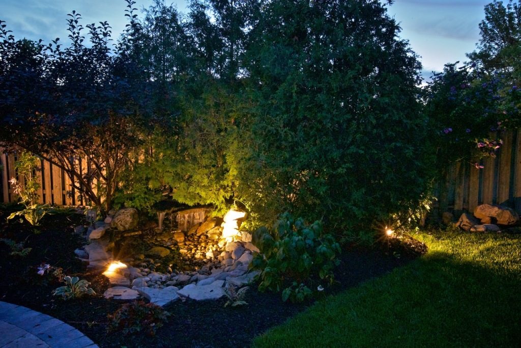 landscape lighting moonlight effect