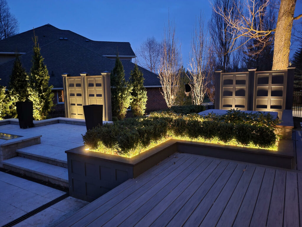 Modern & Traditional Outdoor Lighting Ideas